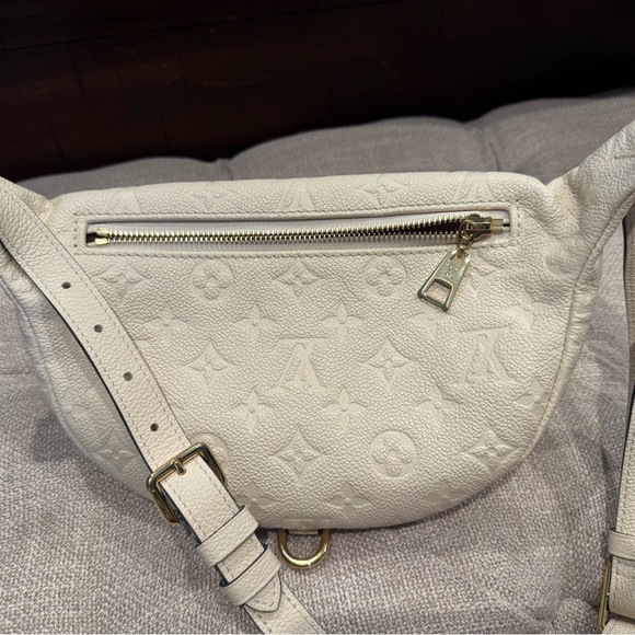 Louis Vuitton cream Empreinte bumbag - Picture 2 of 4
